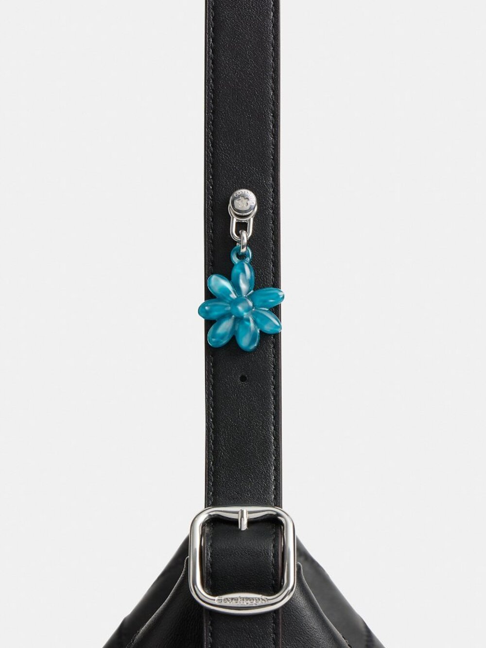 COACH Coachtopia Blue Flower Bag Charm NEW WITH TAGS - Picture 2 of 5